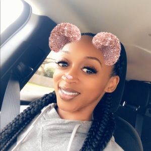 Meet your Posher, April